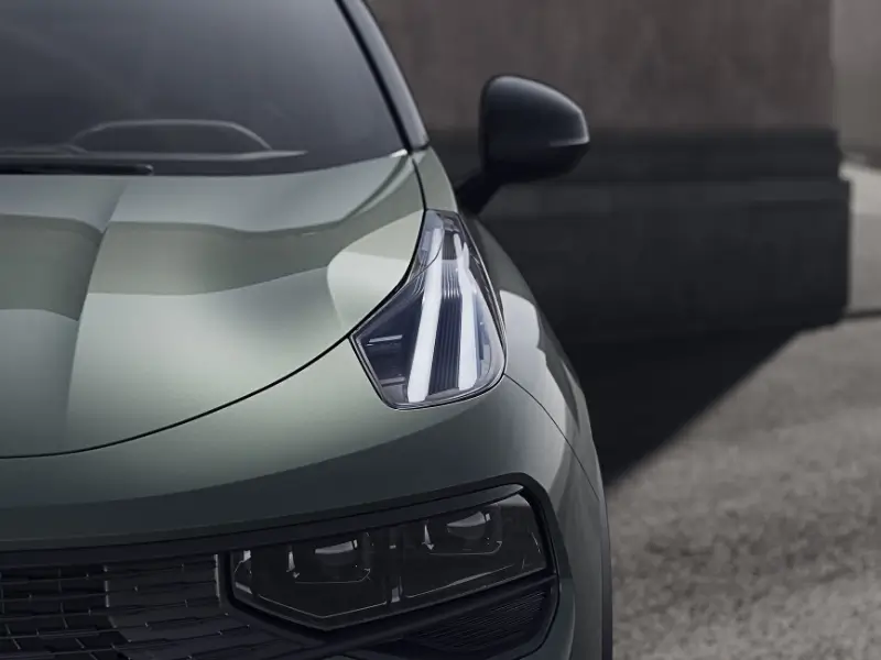 Lynk & Co 01